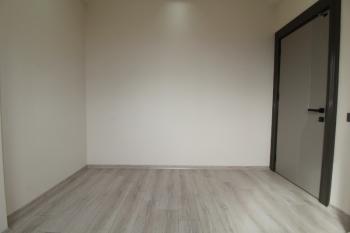 ASLAN'DAN MEZİTLİ'DE SİTE İÇİ EBEVEYN BANYOLU SIFIR 2+1