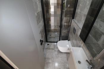 ASLAN'DAN MEZİTLİ'DE SİTE İÇİ EBEVEYN BANYOLU SIFIR 2+1