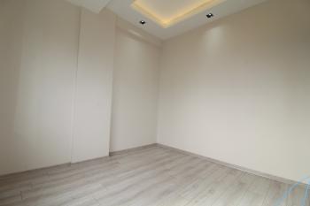 ASLAN'DAN MEZİTLİ'DE SİTE İÇİ EBEVEYN BANYOLU SIFIR 2+1