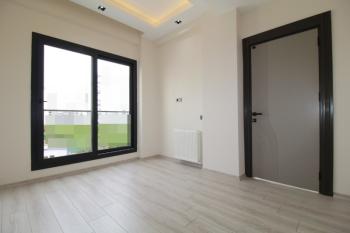 ASLAN'DAN MEZİTLİ'DE SİTE İÇİ EBEVEYN BANYOLU SIFIR 2+1