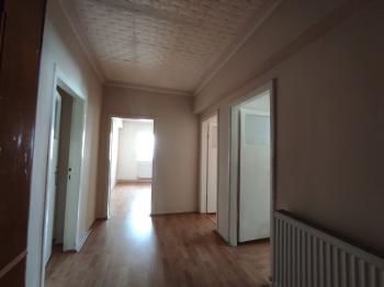GÜVENAY -  ÇORUM GÜLABİBEY VATAN CADDESİ ÜZERİ 2+1 SATILIK DAİRE
