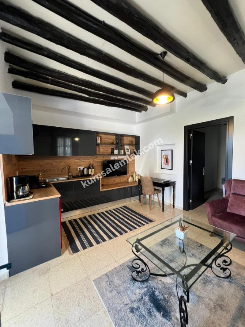 GİRNE LAPTA'DA GÜNLÜK KİRALIK 1+1 DAİRE