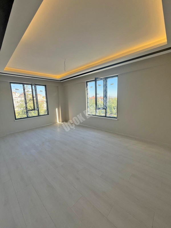 AFYON ÜÇOK EMLAKTAN KANLICA MAH KİRALIK SIFIR LÜX 3+1 DAİRELER