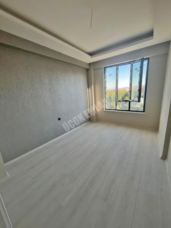 AFYON ÜÇOK EMLAKTAN KANLICA MAH KİRALIK SIFIR LÜX 3+1 DAİRELER