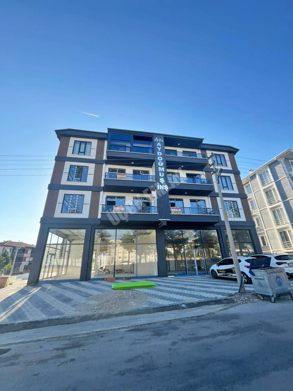 AFYON ÜÇOK EMLAKTAN KANLICA MAH KİRALIK SIFIR LÜX 3+1 DAİRELER