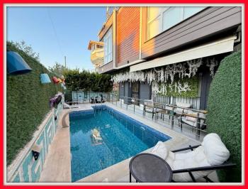 Didim'de Liman Yoluna 200 Metre Mesafede Satılık Villa