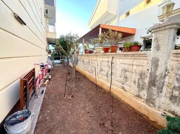 Didim'de Liman Yoluna 200 Metre Mesafede Satılık Villa