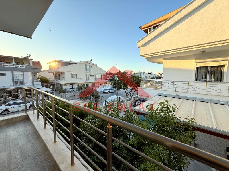 Didim'de Liman Yoluna 200 Metre Mesafede Satılık Villa