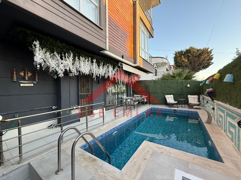 Didim'de Liman Yoluna 200 Metre Mesafede Satılık Villa