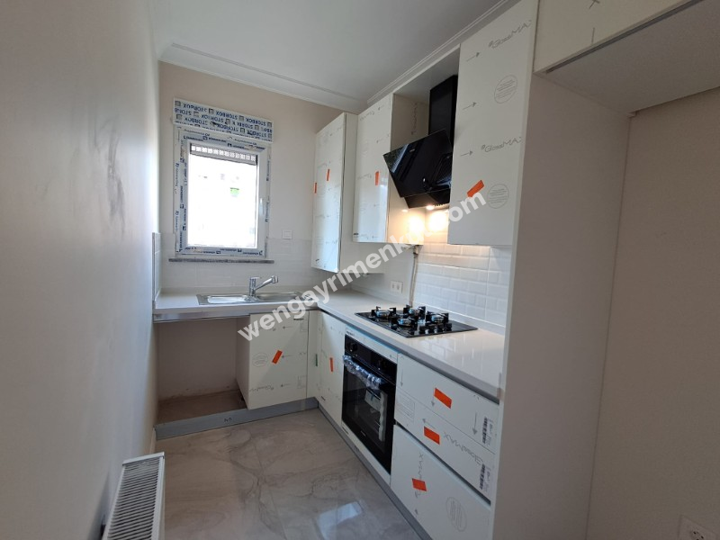 GÖZTEPE TANZİMAT SOK.TA SIFIR BİNADA 2+1 BALKONLU SATILIK DAİRE