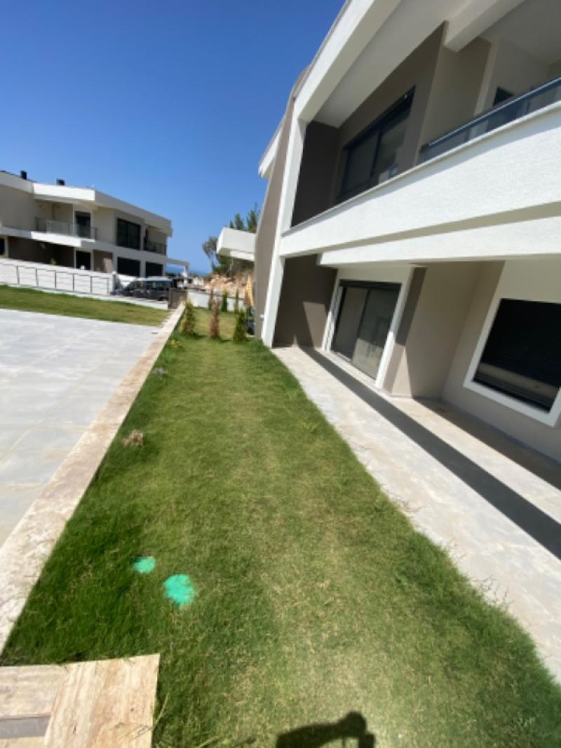 KUŞADASI Kadınlar Plajı'na çok yakın Sıfır 2+1 Daire 