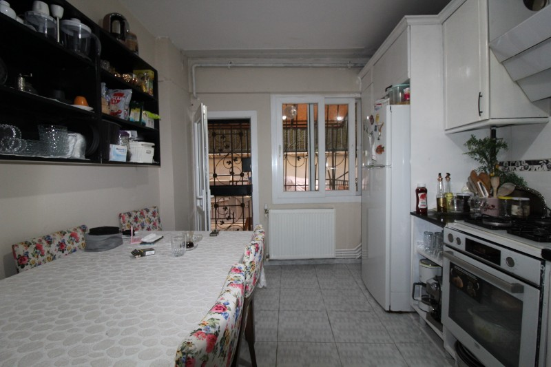 ASLAN'DAN POZCU MERKEZİNDE FULL YAPILI, TERASLI, CAZİP 3+1