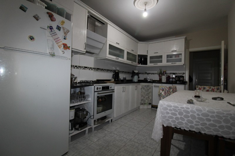 ASLAN'DAN POZCU MERKEZİNDE FULL YAPILI, TERASLI, CAZİP 3+1