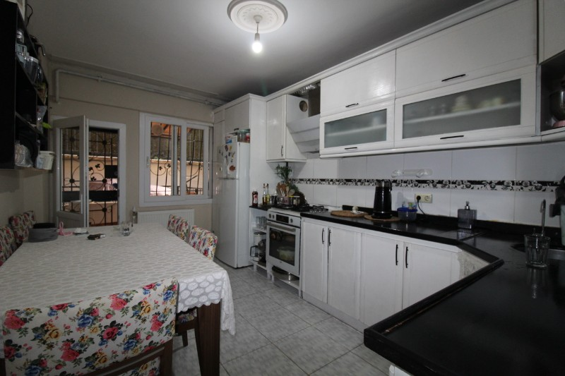 ASLAN'DAN POZCU MERKEZİNDE FULL YAPILI, TERASLI, CAZİP 3+1