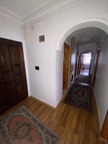 GÜVENAY - ÇORUM BUHARAEVLER MAH. PERŞEMBE PAZARI YAKINI KİRALIK EŞYALI DAİRE