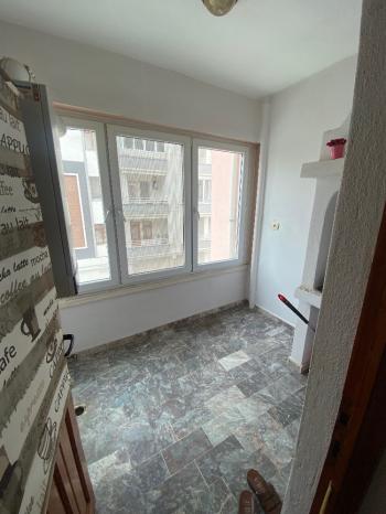 GÜVENAY - ÇORUM BUHARAEVLER MAH. PERŞEMBE PAZARI YAKINI KİRALIK EŞYALI DAİRE