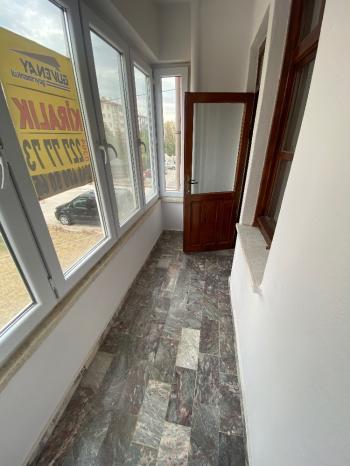 GÜVENAY - ÇORUM BUHARAEVLER MAH. PERŞEMBE PAZARI YAKINI KİRALIK EŞYALI DAİRE