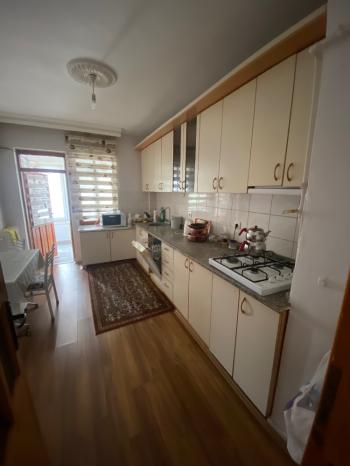 GÜVENAY - ÇORUM BUHARAEVLER MAH. PERŞEMBE PAZARI YAKINI KİRALIK EŞYALI DAİRE