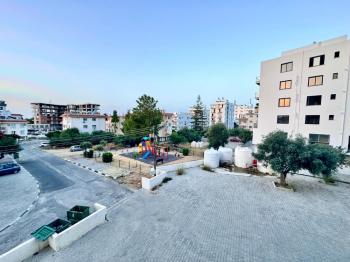 Kıbrıs Girne Merkez Satılık 2+1 Ofis