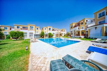 Girne Çatalköyde Havuzlu Sitede Kiralık 2+1 Daire