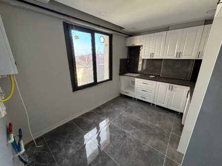 Akşemsettin Metro'ya 5 Dk 3+1 Arakat Sıfır Satılık Daire