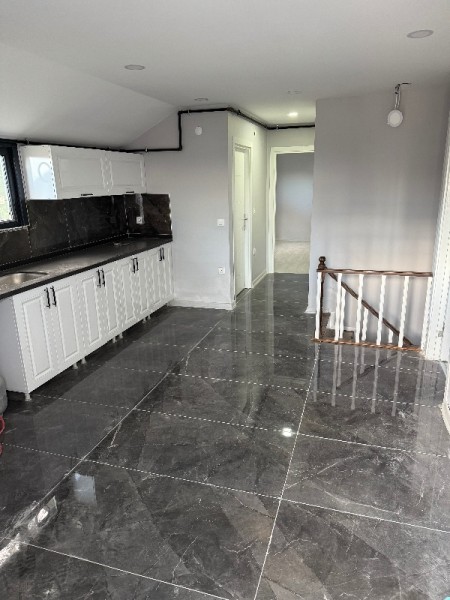 Akşemsettin'de Metro'ya 5 Dk 5+2 Sıfır Satılık Dubleks