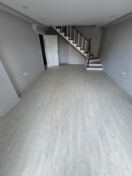 Akşemsettin'de Metro'ya 5 Dk 5+2 Sıfır Satılık Dubleks