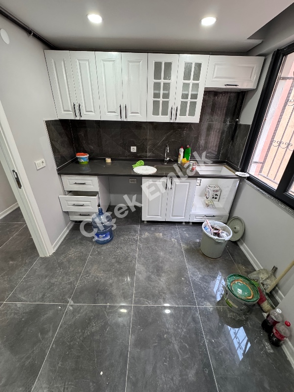 Akşemsettin'de Metro'ya 5 Dk Yüksek Giriş 2+1 Lüks Sıfır Satılık Daire