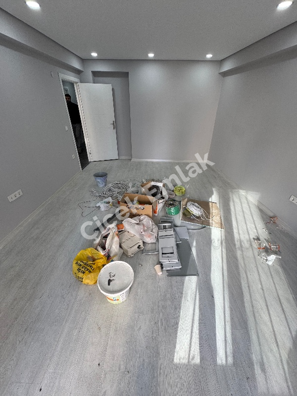 Akşemsettin'de Metro'ya 5 Dk Yüksek Giriş 2+1 Lüks Sıfır Satılık Daire