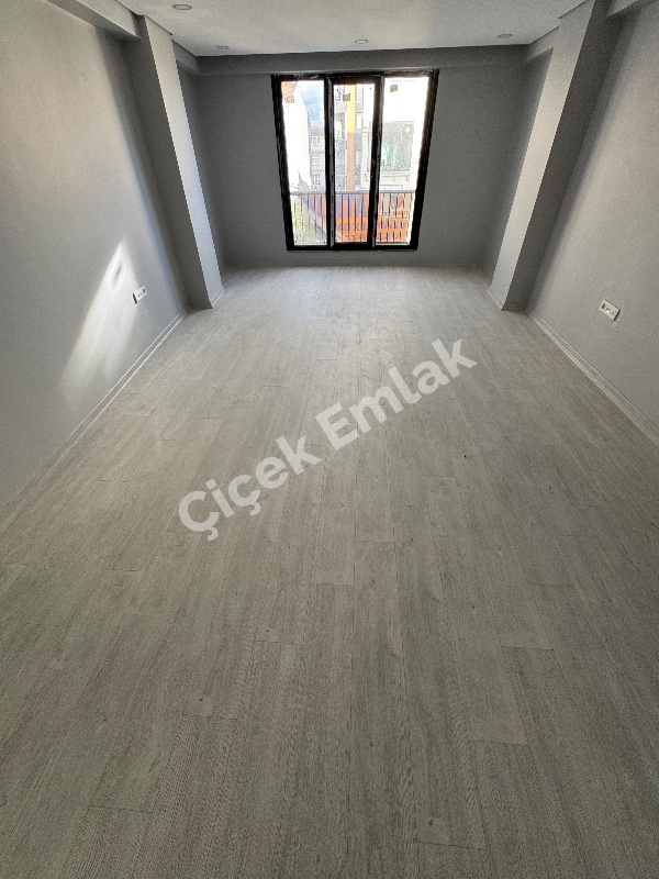 Akşemsettin Metro'ya 5 Dk 3+1 Arakat Sıfır Satılık Daire