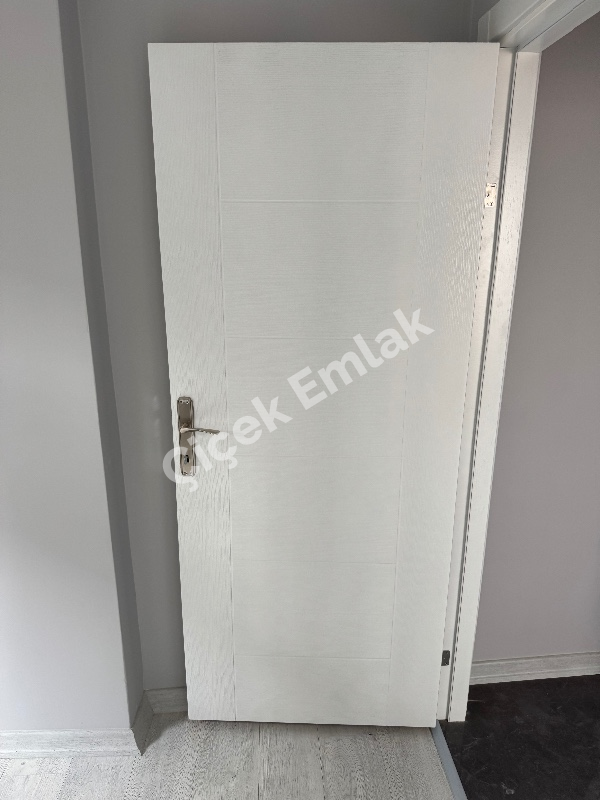 Akşemsettin Metro'ya 5 Dk 3+1 Arakat Sıfır Satılık Daire