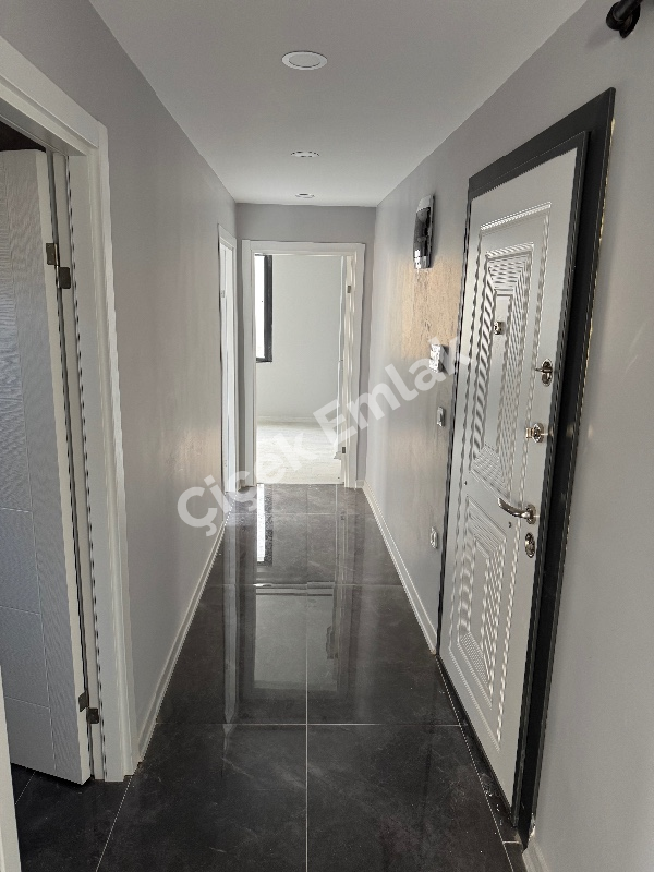 Akşemsettin Metro'ya 5 Dk 3+1 Arakat Sıfır Satılık Daire