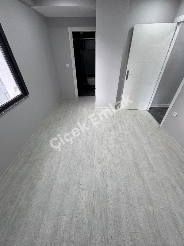 Akşemsettin'de Metro'ya 5 Dk 5+2 Sıfır Satılık Dubleks