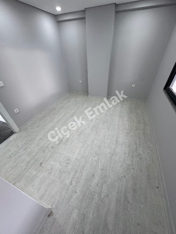 Akşemsettin'de Metro'ya 5 Dk 5+2 Sıfır Satılık Dubleks