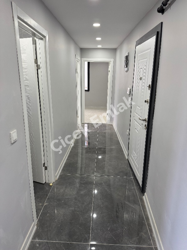 Akşemsettin'de Metro'ya 5 Dk 5+2 Sıfır Satılık Dubleks