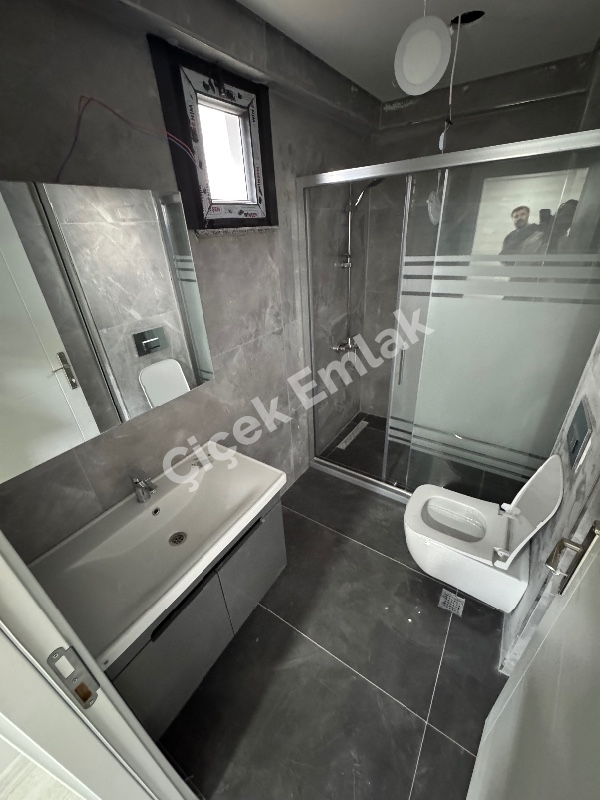 Akşemsettin'de Metro'ya 5 Dk 5+2 Sıfır Satılık Dubleks