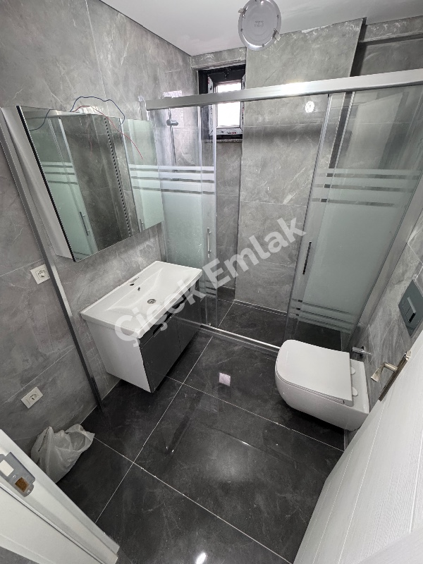 Akşemsettin'de Metro'ya 5 Dk 5+2 Sıfır Satılık Dubleks