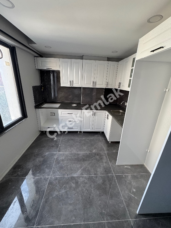 Akşemsettin'de Metro'ya 5 Dk 5+2 Sıfır Satılık Dubleks