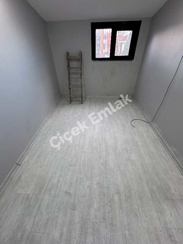 Akşemsettin'de Metro'ya 5 Dk 5+2 Sıfır Satılık Dubleks