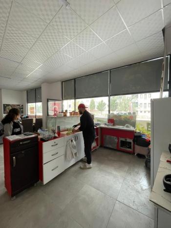 AFYON ÜÇOK EMLAKTAN DÖRTYOL MAH DEVREN KİRALIK İŞLEK CADDEDE DÜKKAN