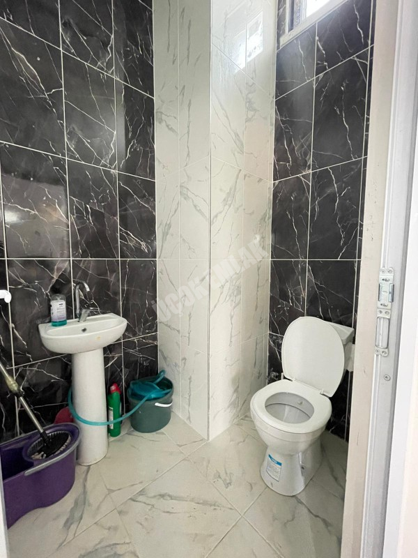 AFYON ÜÇOK EMLAKTAN DÖRTYOL MAH DEVREN KİRALIK İŞLEK CADDEDE DÜKKAN