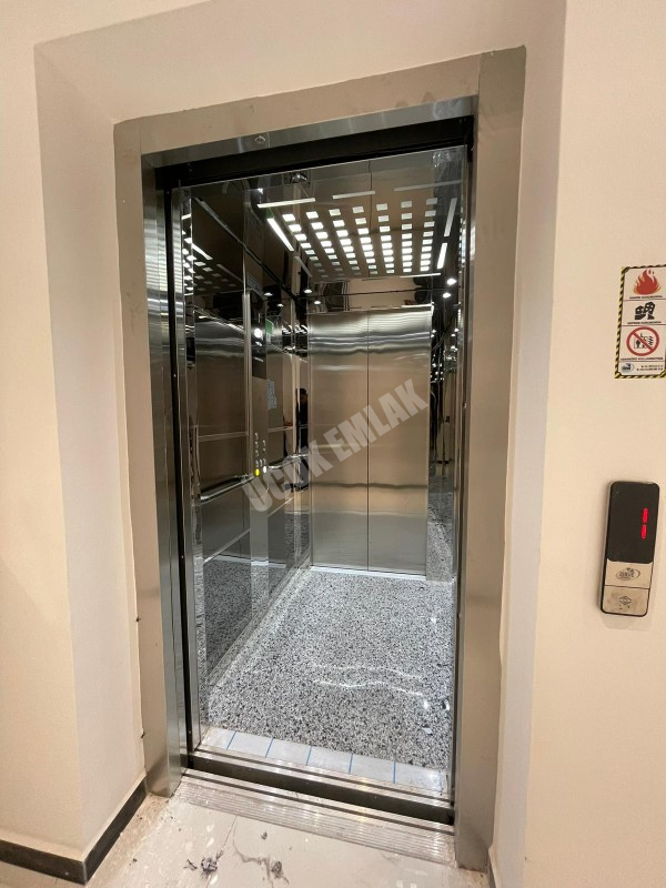 AFYON ÜÇOK EMLAKTAN SELÇUKLU MAH SIFIR SATILIK LÜX 1+1 YATIRIMLIK İÇİN SİZLERİ BEKLİYO