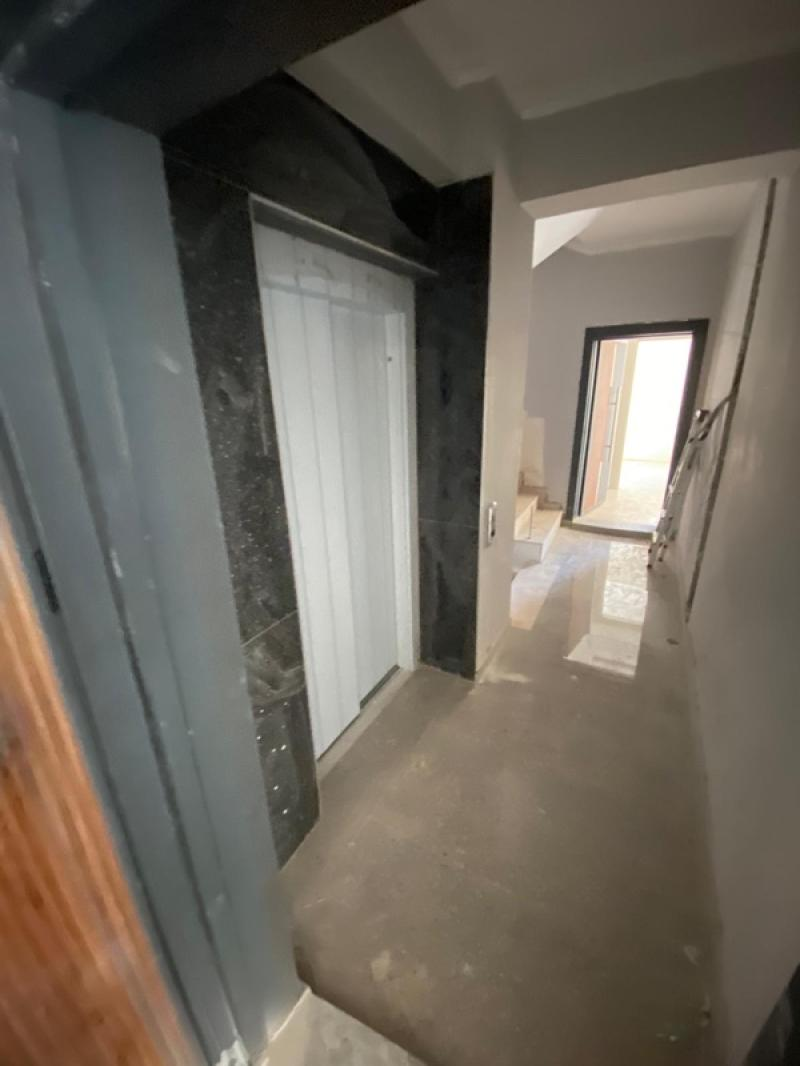 KUŞADASI Çarşı Merkezde 1+1 Sıfır Satılık Daire