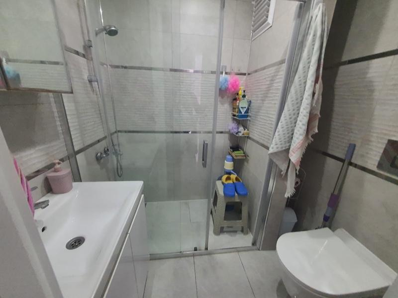 Kuşadası Kirazlı yolu üzeri geniş m2 3+1 Satılık Daire......