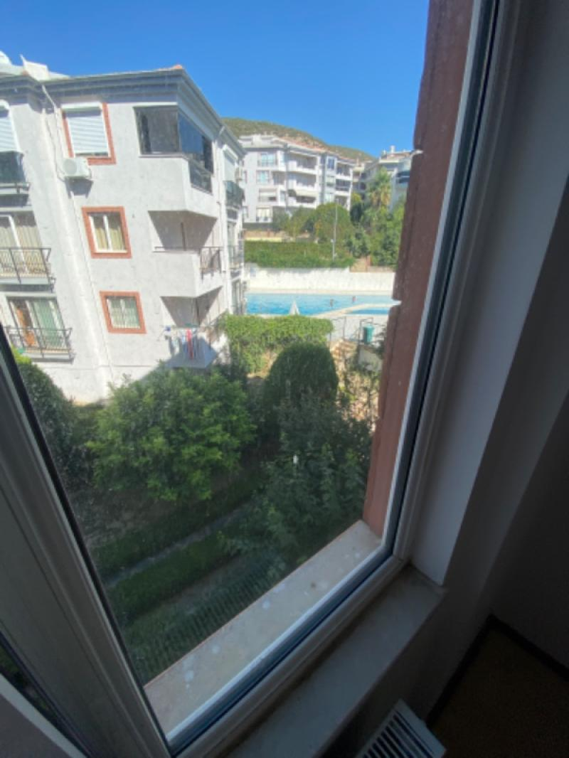 KUŞADASI nda Kapanmaz Deniz Manzaralı 4+1 Satılık Daire !