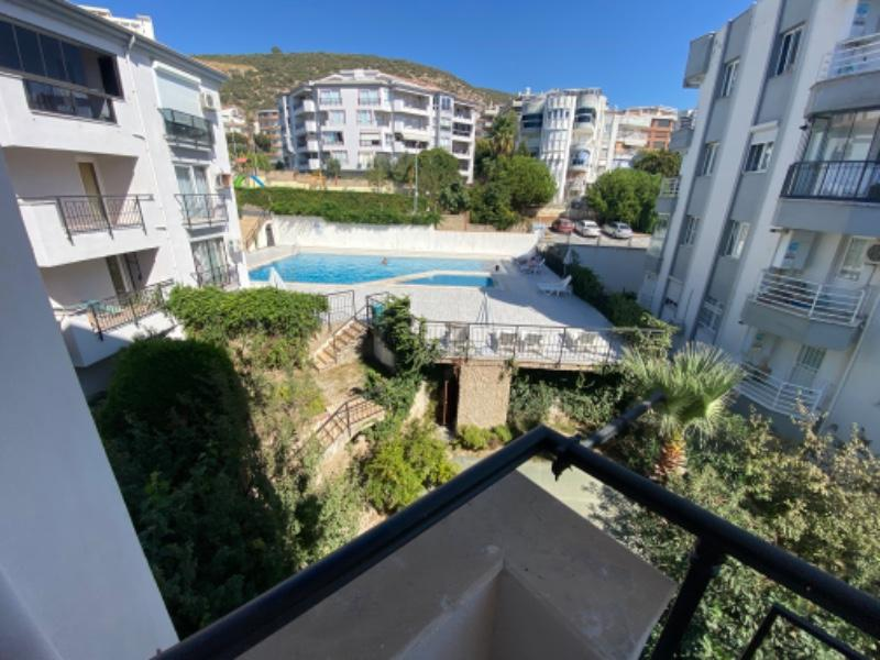 KUŞADASI nda Kapanmaz Deniz Manzaralı 4+1 Satılık Daire !