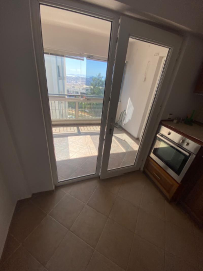 KUŞADASI nda Kapanmaz Deniz Manzaralı 4+1 Satılık Daire !