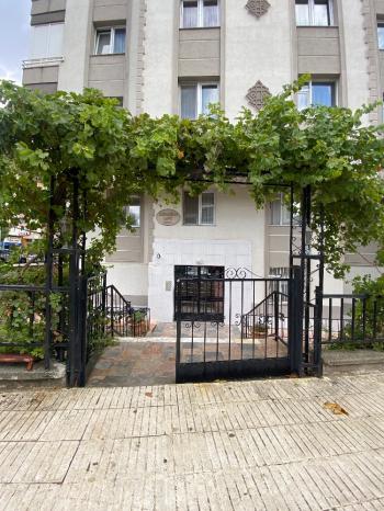 GÜVENAY - ÇORUM OSMANCIK CADDESİ ÜZERİ 3+1 SATILIK DAİRE 