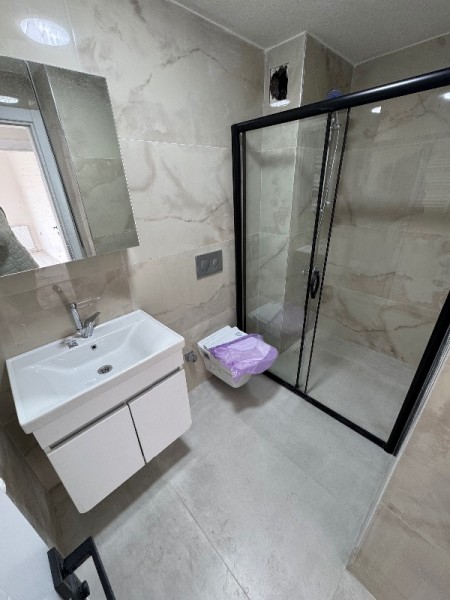 Karadolap'ta Diş Hastanesine Yakın Otoparklı Sıfır Bina'da 6.Kat Satılık Daire