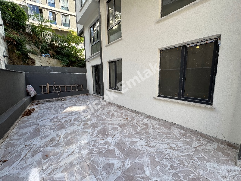 Karadolap'ta Otoparklı Sıfır Bina'da 1+1 Yatırımlık Satılık Daire